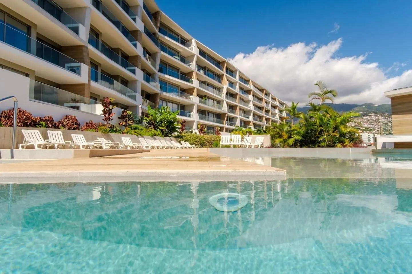 A Peaceful Retreat Near The City Centre Funchal