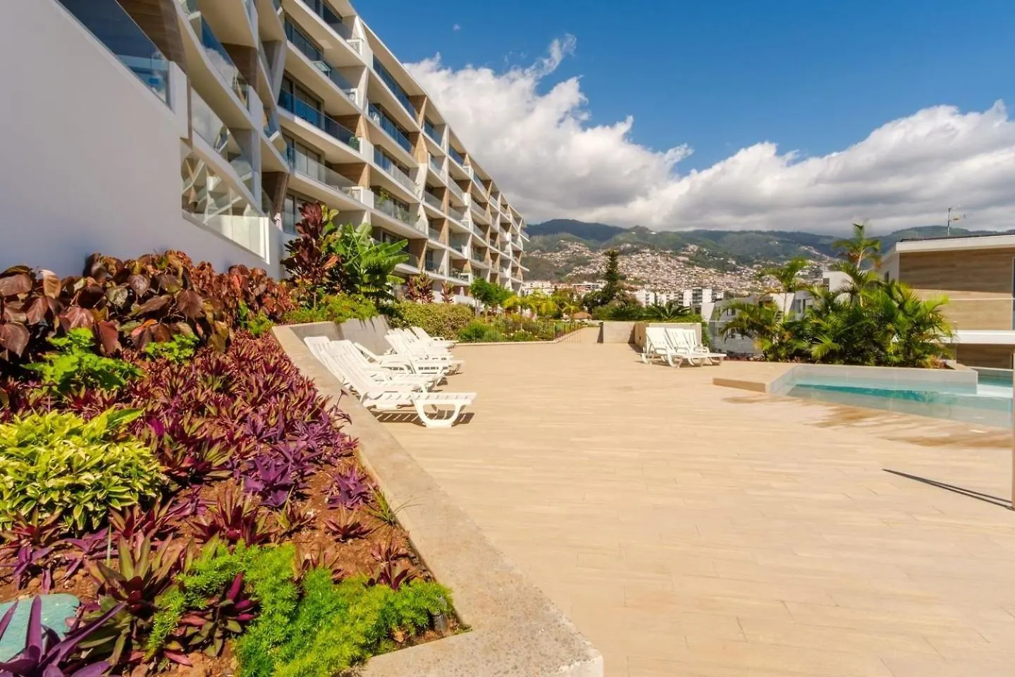 A Peaceful Retreat Near The City Centre Funchal  0*, Funchal (Madeira) Portugal