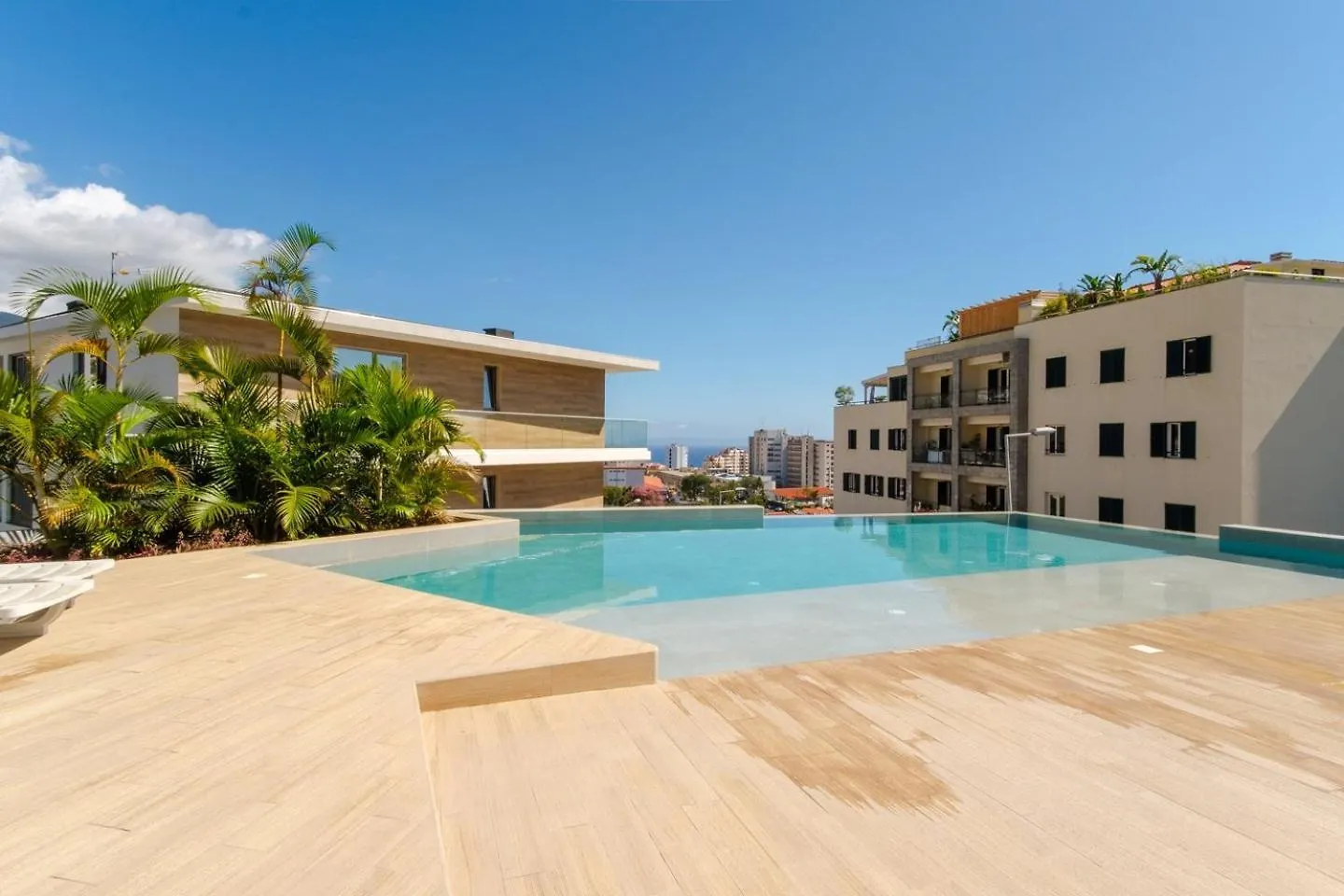 A Peaceful Retreat Near The City Centre Funchal  Apartment Funchal (Madeira)